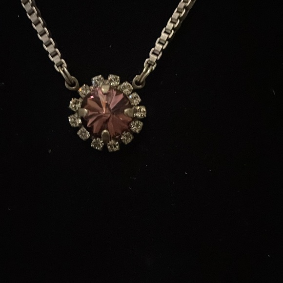 Sabika Necklace and Earrings - Picture 5 of 6